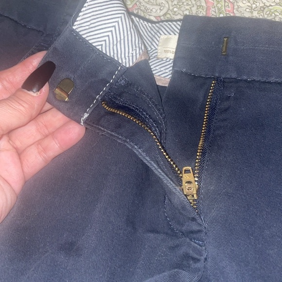 J. Crew Chino, broken-in shorts. Sz.8 & color is navy blue - Picture 3 of 4